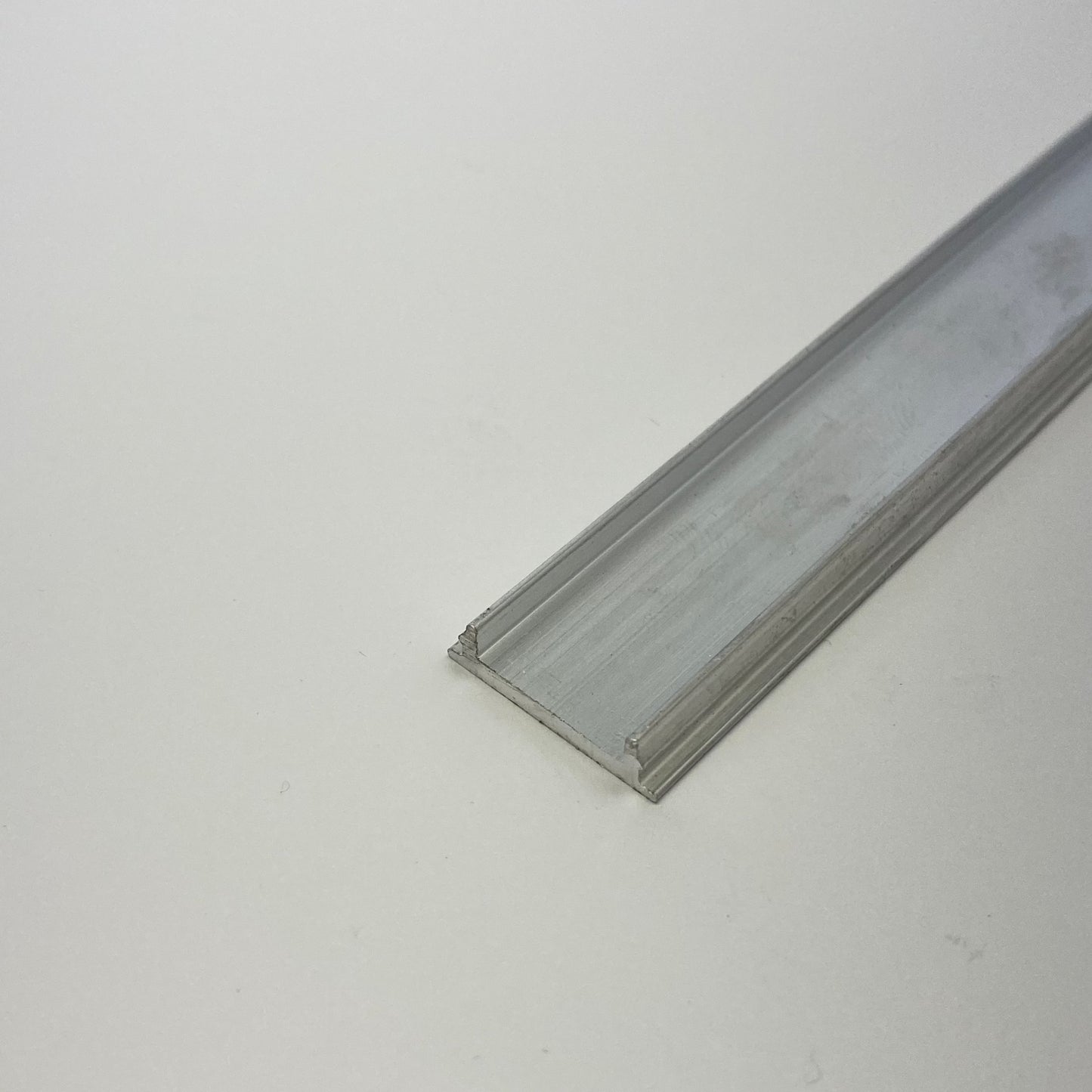 Slat Rails Open Verti-Slat Rail with Cover – SLAT-CO